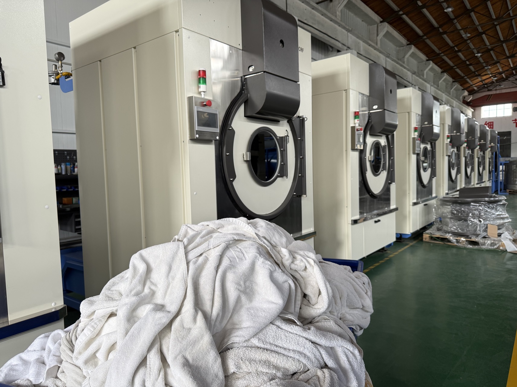 Drying Speed Showdown: Heat Pump vs. KAIAO Commercial Dryer